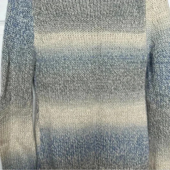 Le  Chateau Cowl Neck Cable Knit Sweater White/Blue/Grey Size Medium - Picture 15 of 16